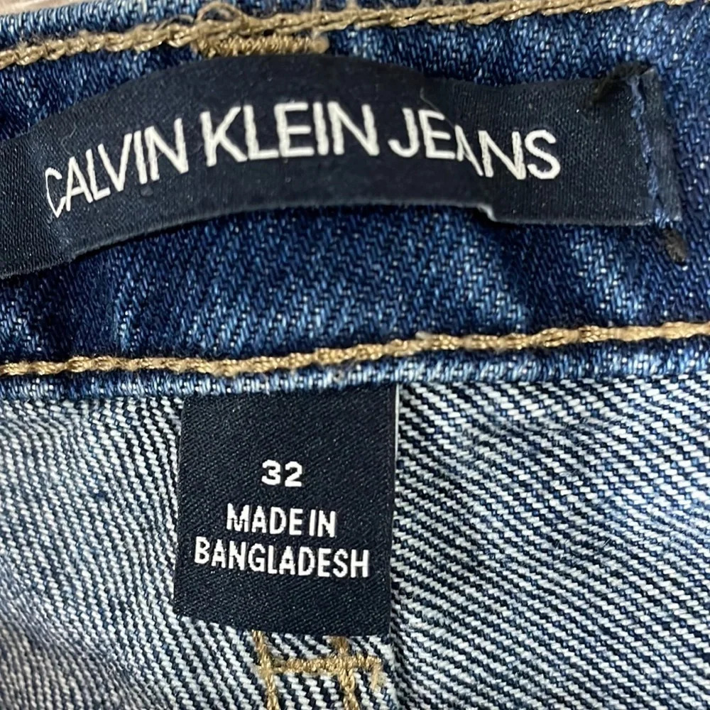 Calvin Klein High Rise Distressed Denim Jean Shorts 32 - Picture 9 of 15